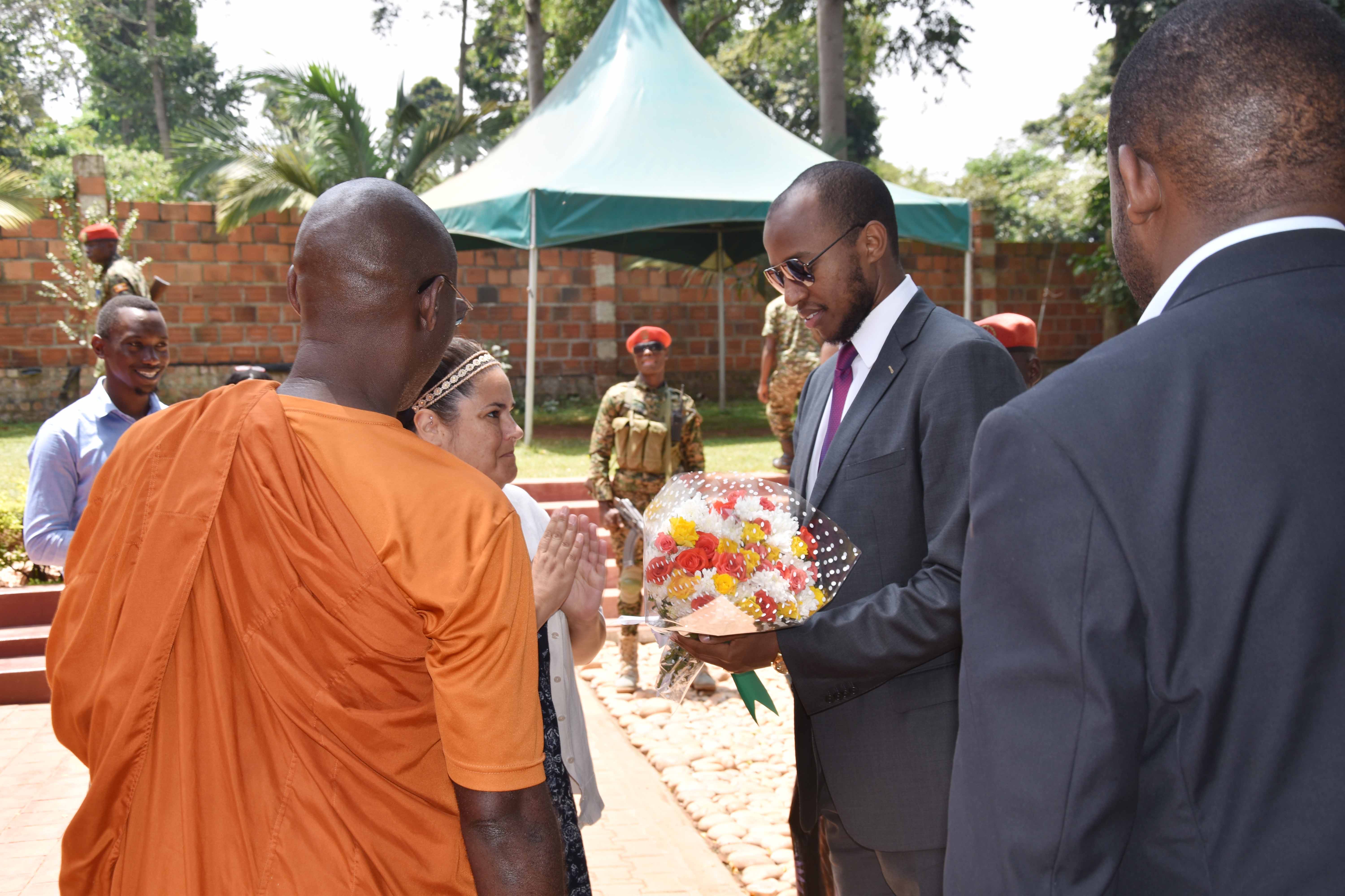 His Majesty King Oyo Visits UBC