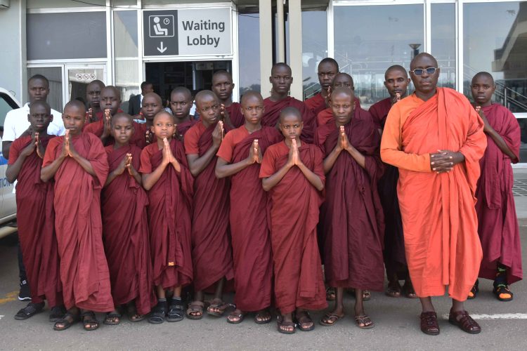 Bhante Buddharakkhita Takes Two Novice Monks to Singapore to Receive High Ordination (Upasampada)